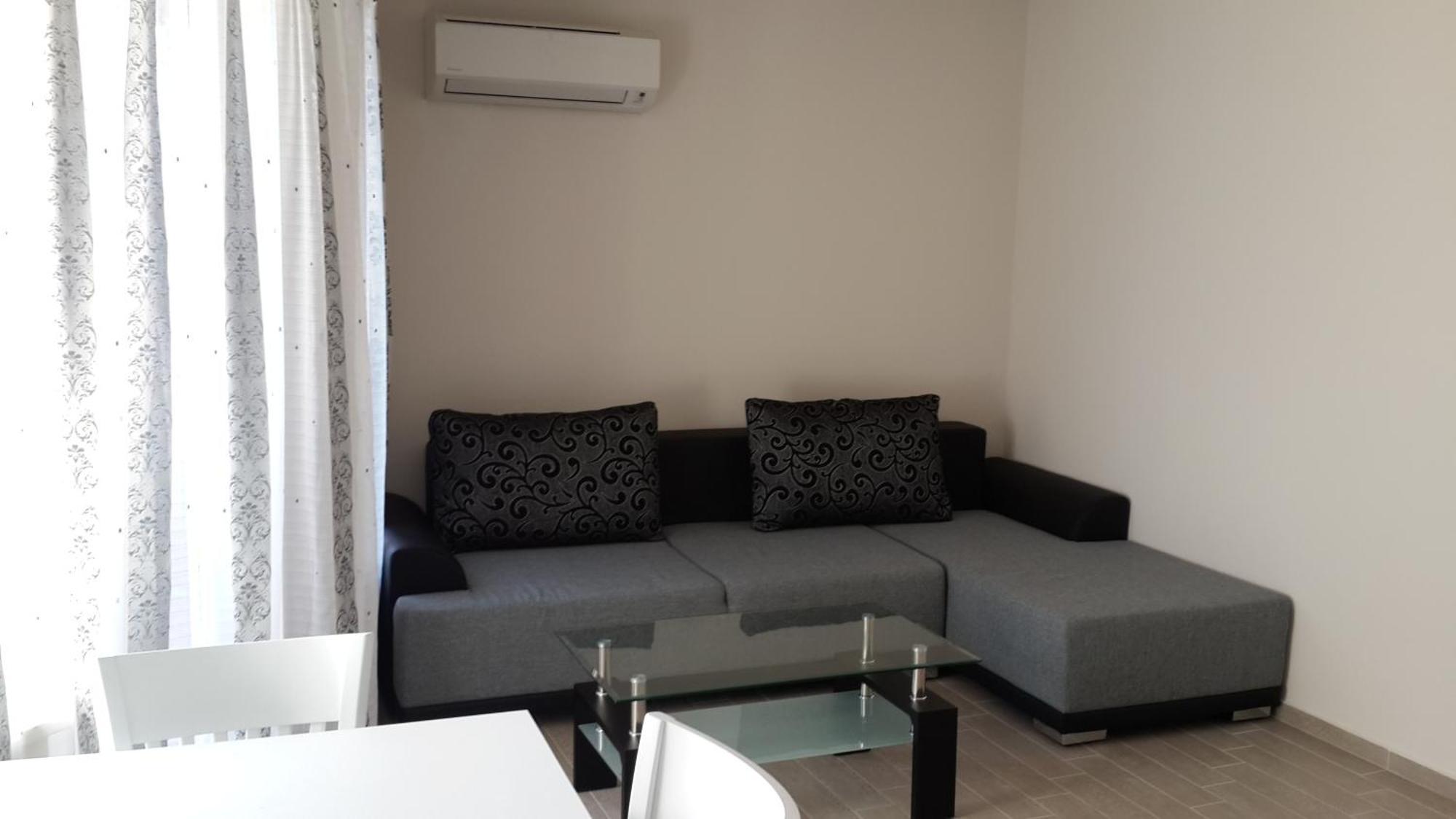 Antorini Apartments Sveti Vlas Oda fotoğraf